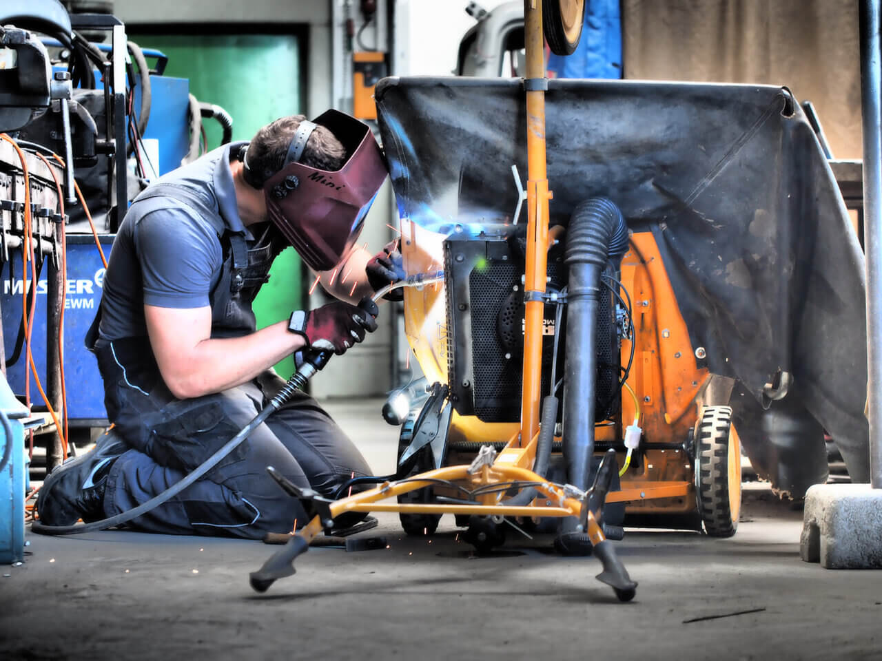 Galeriebild MEBUS Baumaschinen - Heinrich Mebus GmbH & Co. KG